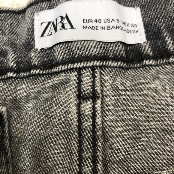 Zara Girlfriend Semi Distressed Black Denim Shorts Size 29 (Zara 8) Button Fly - Picture 3 of 5